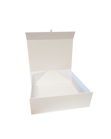 CX3999 | Foldable White Gift Box with Matt lamination